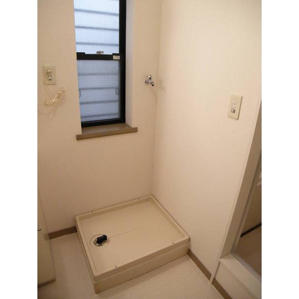 Other room space. Washing machine Storage