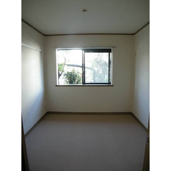 Living and room. Western-style 5 Pledge