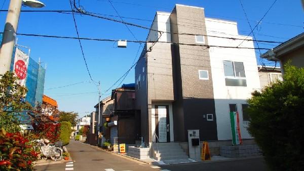 Local photos, including front road