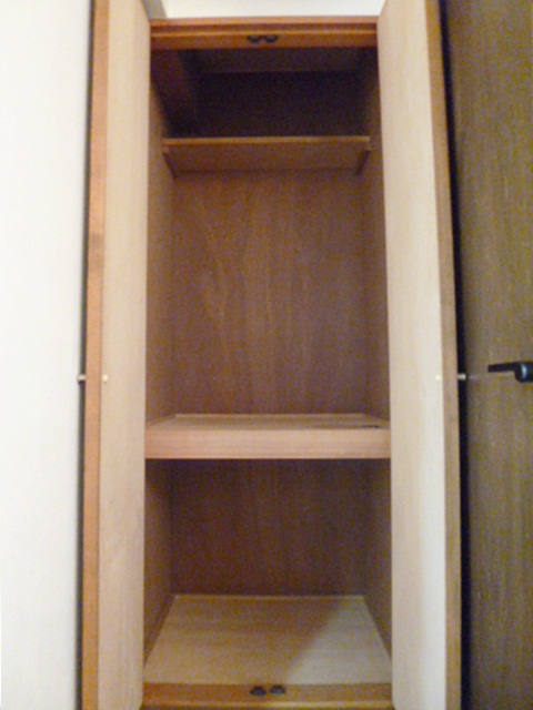 Receipt. Storage of convenient corridor part of various things can be stock