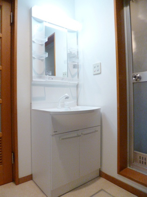 Washroom. A busy morning in a convenient ・ ・ ・ Shower Dresser