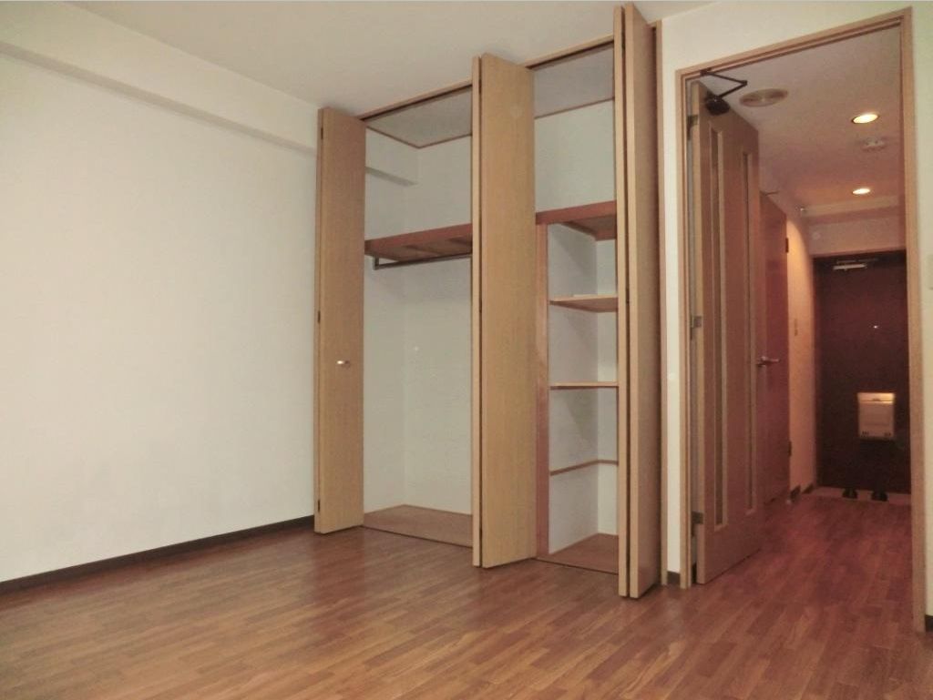 Receipt. ☆ Plenty of storage ・ Closet type ☆