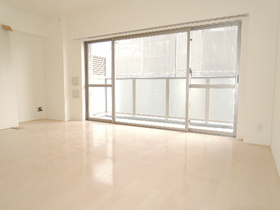 Living and room. White is a living, which was based on.