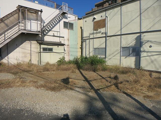 Local land photo. Local (12 May 2013) Shooting