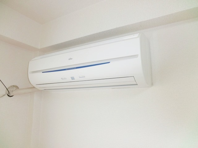 Other Equipment.  ☆ Air-conditioned ☆ 