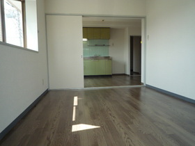 Living and room. For the corner room, Two-sided lighting