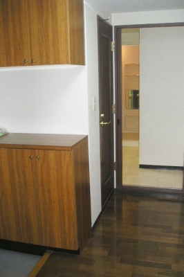 Entrance. Indoor reference photograph