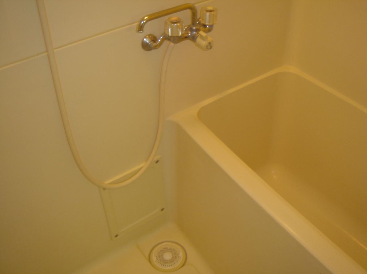 Bath. Easy-to-use bus ・ Restroom.