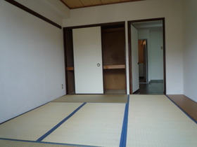 Living and room. Japanese-style room 6 quires