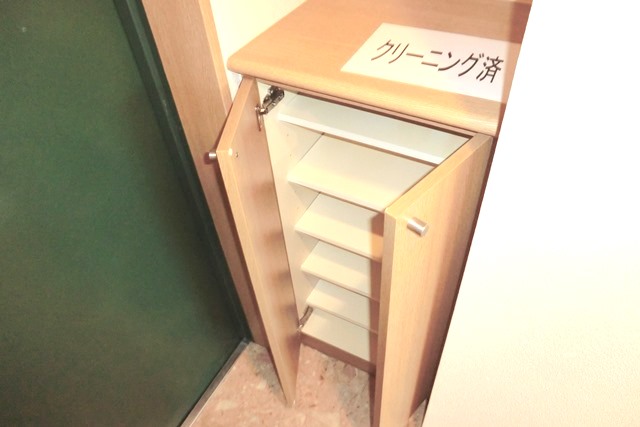 Entrance. ☆ Plenty of storage ・ With a shoe box ☆