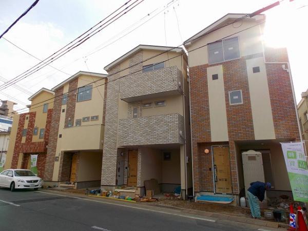 Local appearance photo. From right 4 Building 3 Building