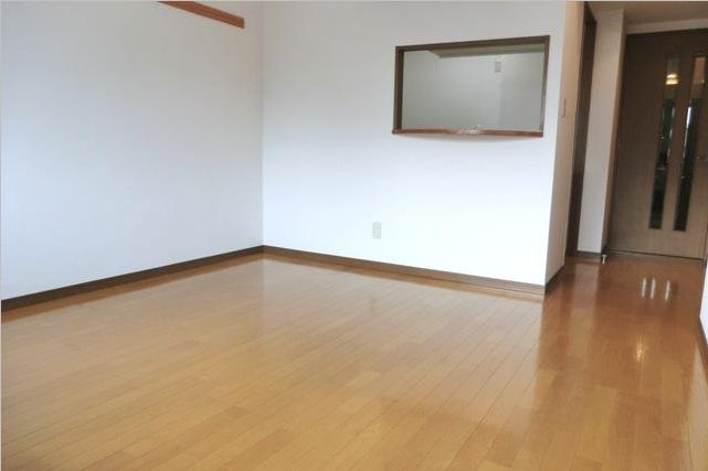 Living and room.  ☆ It is a popular face-to-face kitchen ☆