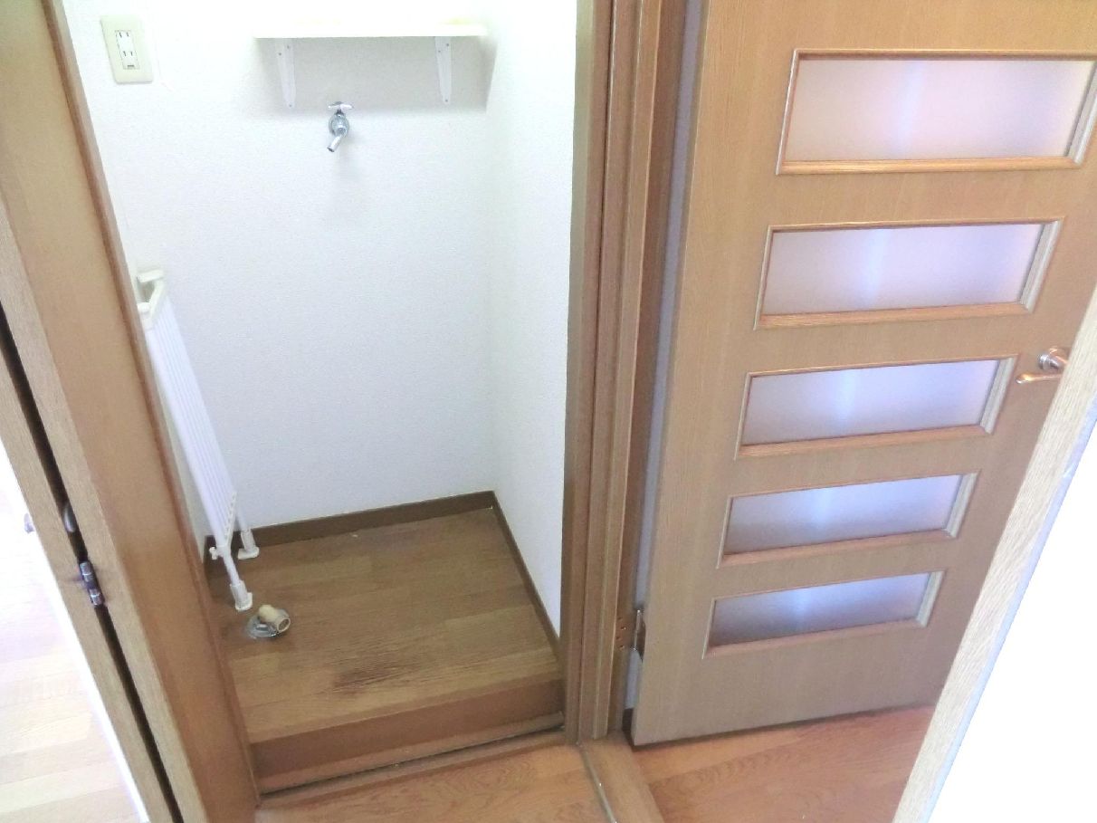 Other room space. There yard indoor washing machine