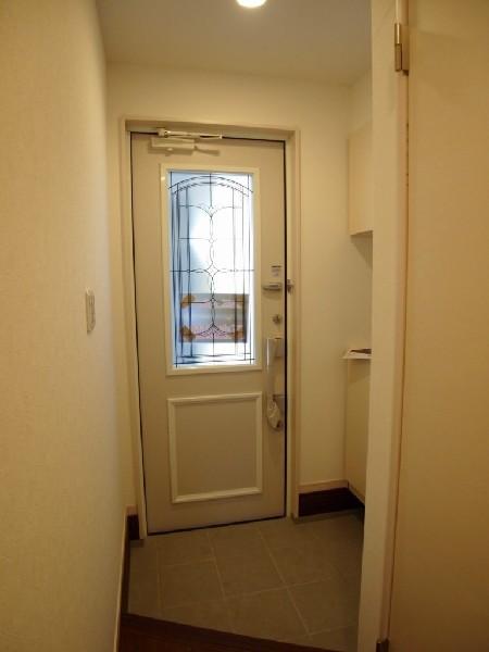 Other introspection. Entrance, such as if it were a hotel room.
