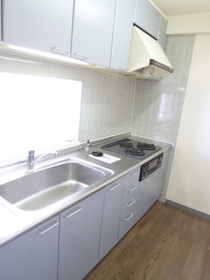 Kitchen. 3-neck is a gas stove with a system Kitchen. 