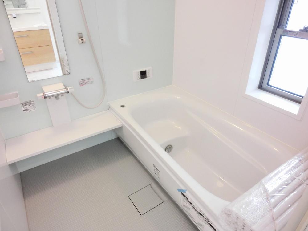 Bathroom. Q Building