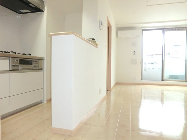 Living and room. Reference photograph