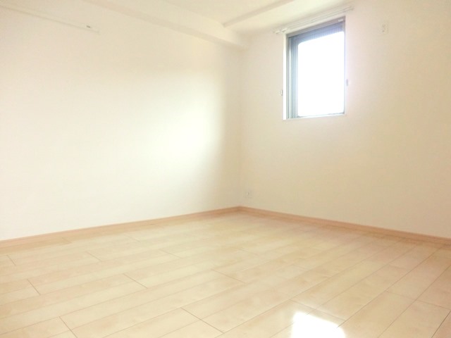 Living and room. Reference photograph