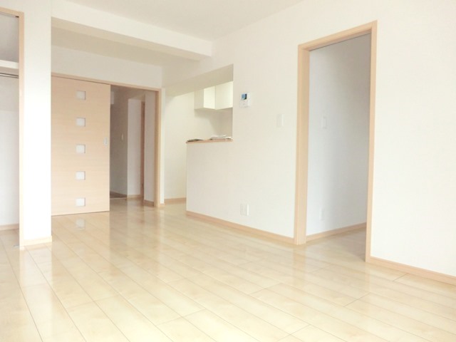 Living and room. Reference photograph