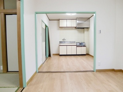 Living and room. You can also use as 1LDK