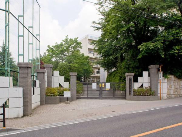 Primary school. Up to elementary school 530m 2012 / 06 / 01 shooting Saitama Municipal Kizaki Elementary School