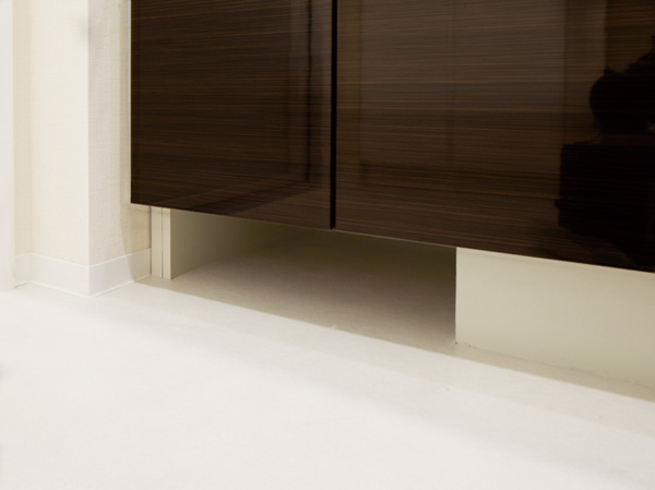 Bathing-wash room.  [Health meter storage space] Offer a yard of the health meter dedicated to vanity bottom. Take advantage of efficient space.