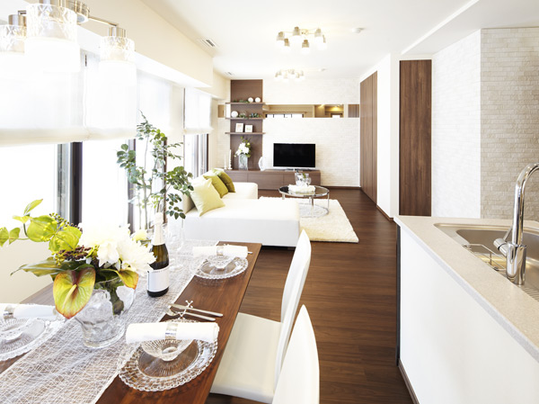 Room and equipment. Floor heating, Living space for advanced technology in order to provide a comfortable, such as double sash is wrapped in peace studded.  ※ Published photograph of including model Room C type (some paid option, It was taken at application deadline Yes).