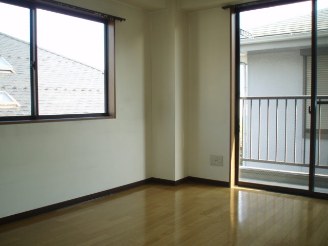 Living and room. ☆ Corner room, It is a bright room with two-sided lighting ☆