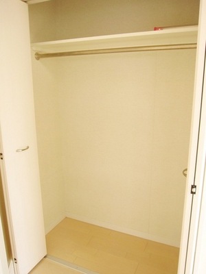 Other. Plenty of storage