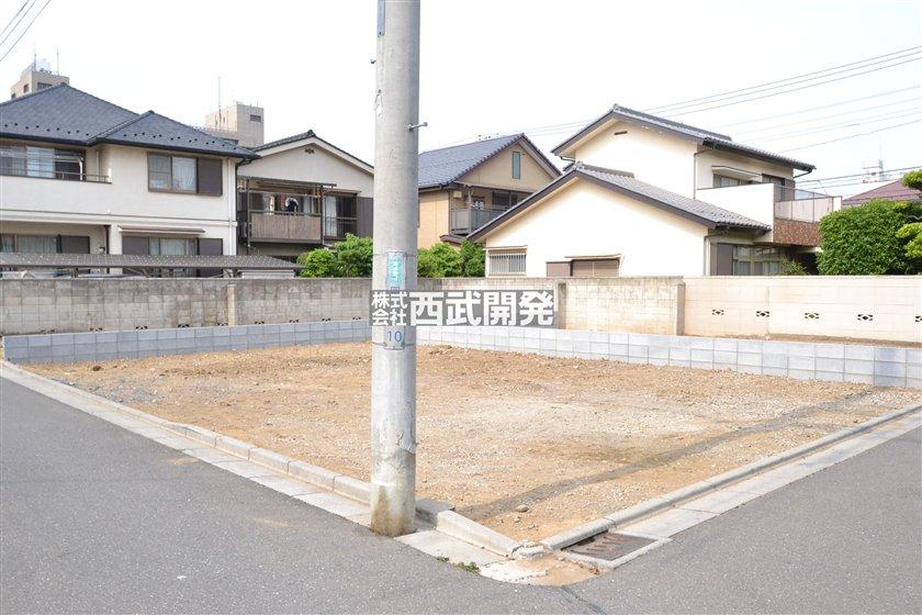 Local photos, including front road. Local (May 2013) Shooting