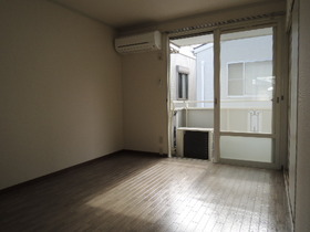 Living and room. South Western-style 6 Pledge