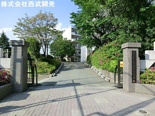 Junior high school. 450m to Saitama City Kizaki junior high school
