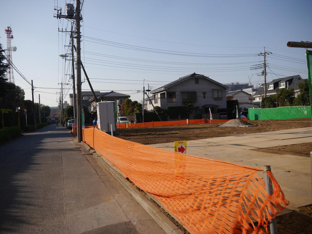 Local photos, including front road. Saitama City Hall, It will be on the back of the Urawa ward office. Near to convenient, And day is good! !