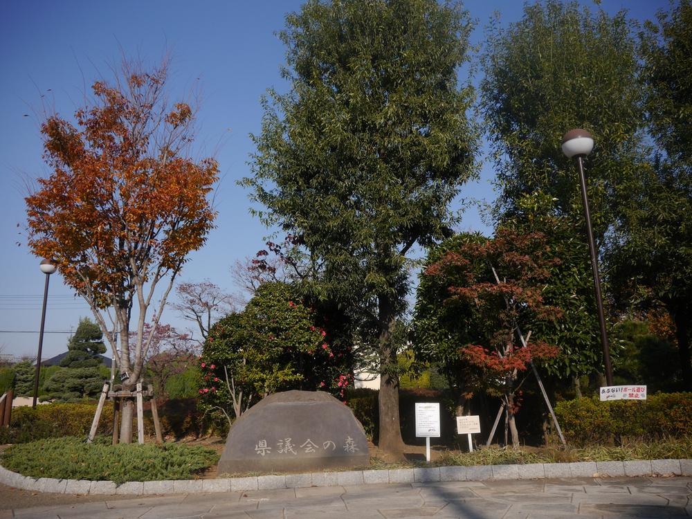 Other. Nearby forest is green prefectural assembly will have overflowed