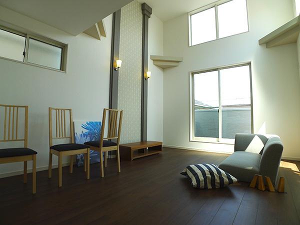 Living. B Building