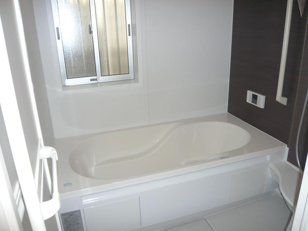 Bathroom. ◇ 1 Building _ bathroom!