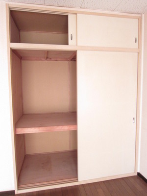 Other Equipment. Western-style housing