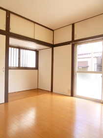 Living and room. It has changed the Japanese-style Western-style.