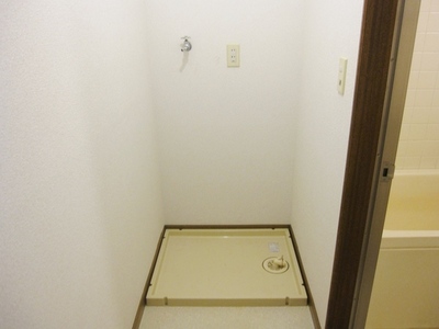 Other. Indoor Laundry Storage