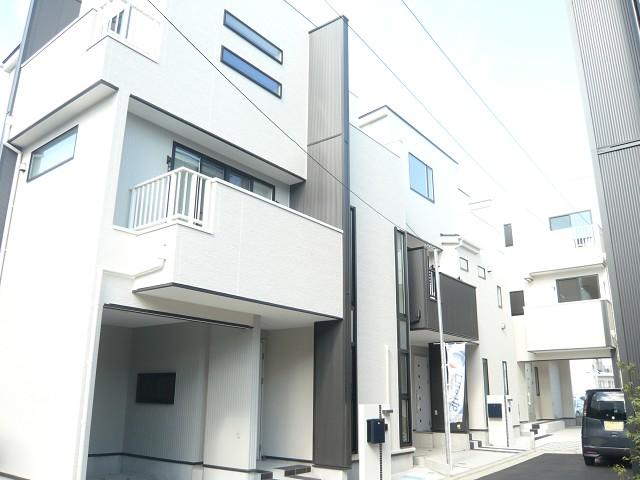 Local appearance photo. Was building completed. It is immediately possible preview.