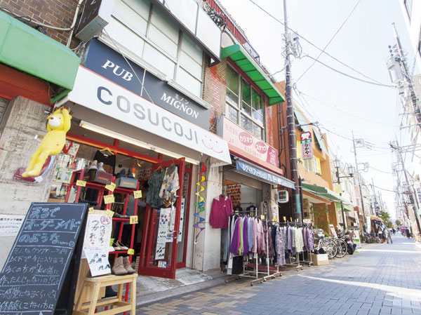 Surrounding environment. Kitaurawa Nishiguchi Ginza shopping district "Friendship Road" (about 60m ・ 1-minute walk)