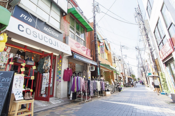 Kitaurawa Nishiguchi Ginza shopping district [Street petting] (1-minute walk / About 60m)