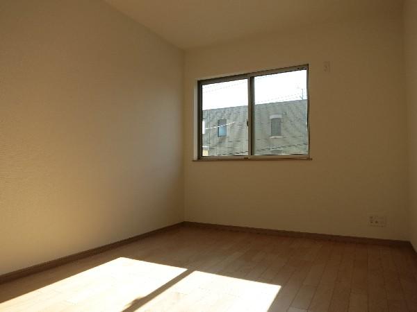 Non-living room. Refreshing room design with the white tones.