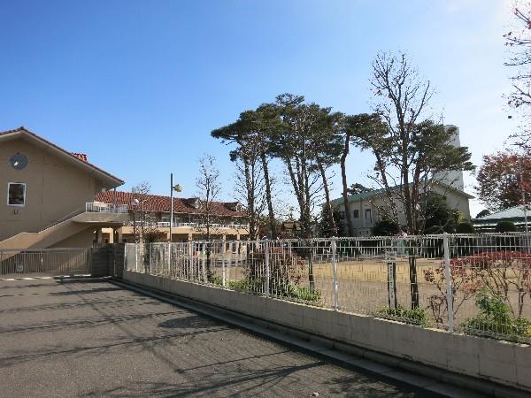 kindergarten ・ Nursery. 220m to St. Francois kindergarten