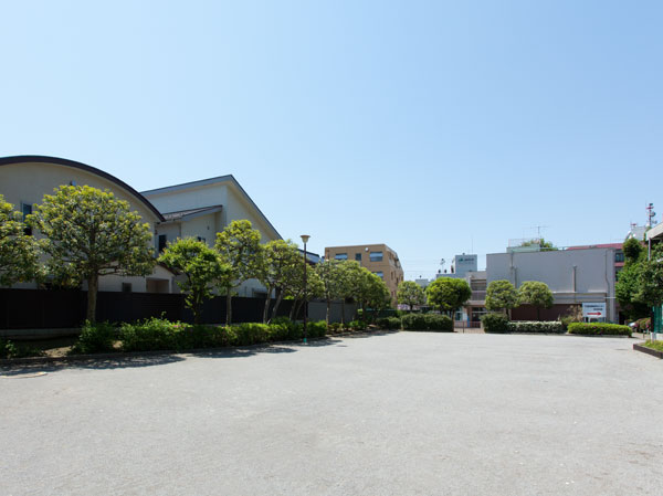 Surrounding environment. Central Park Urawa (about 160m ・ A 2-minute walk)