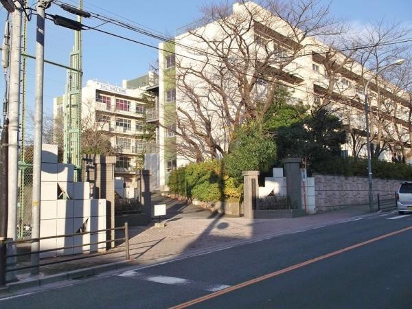 Junior high school. 450m up to junior high school junior high school Kizaki