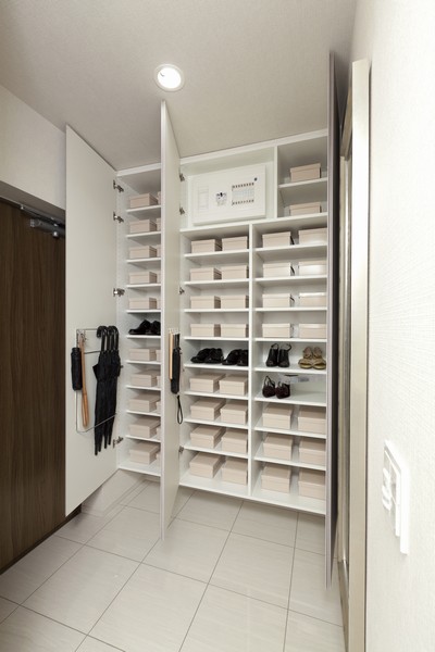 Multi-entry cloak. The face of the house ・ Storage (same specifications to beautify the entrance. Except for some type)