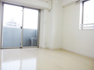 Living and room. 8.4 Pledge of corner room