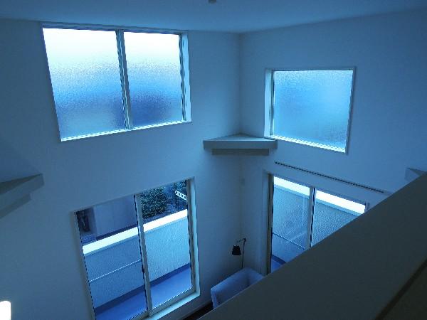 Living. Detached interior introspection Pictures - it is full of large windows in the living open-air living room.