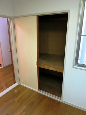 Receipt. Western-style housing